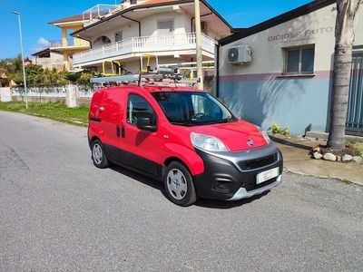 Usata Fiat Fiorino 95 CV (69 kW) 2016 Rosso Monovolume