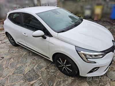 Second-hand Renault Clio IV Business 86 CP (63 kW) 2019 Alb Berlinǎ