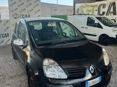 Usata Renault Modus Dynamique 85 CV (62 kW) 2007 Nero Monovolume