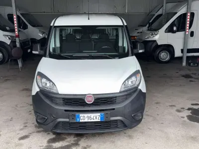 Usata Fiat Doblò 95 CV (69 kW) 2022 Monovolume