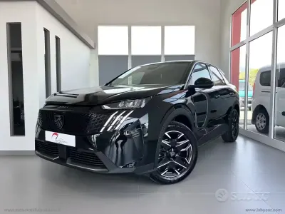 Usata Peugeot 3008 Allure 145 CV (106 kW) 2025 Nero SUV