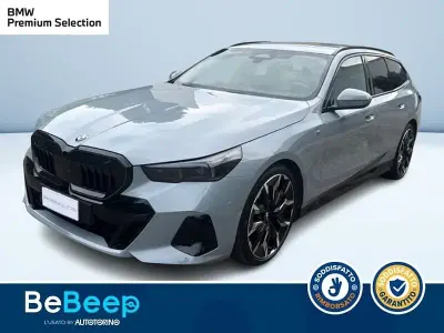 Usata BMW 540 M Sport 249 CV (183 kW) 2024 Grigio metallizzato Station wagon