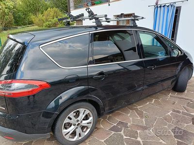 Usata Ford S-MAX Titanium 115 CV (84 kW) 2010 Nero Monovolume