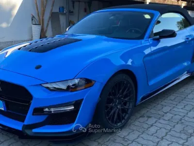 Usata Ford Mustang Convertible 317 CV (233 kW) 2018 Blu Cabrio