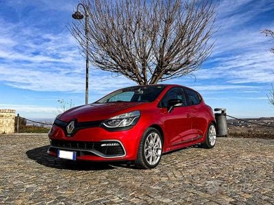 Usata Renault Clio IV R.S. 220 CV (161 kW) 2014 Rosso Berlina