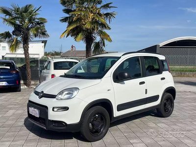 Gebraucht Fiat Panda 4x4 86 PS (63 kW) 2019 Weiß Kleinwagen