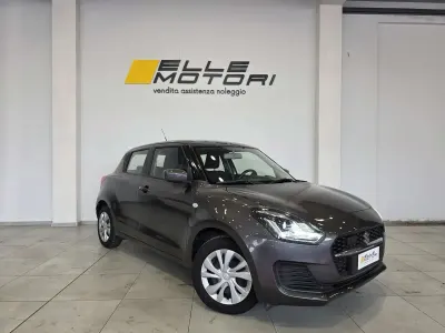 Usata Suzuki Swift Cool 83 CV (61 kW) 2021 Grigio Utilitaria