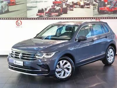 Usata VW Tiguan Elegance 150 CV (110 kW) 2023 Grigio SUV