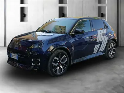 Usata Renault R5 Iconic 110 kW (150 CV) 2024 Bestyle berlino (blu notturno Utilitaria