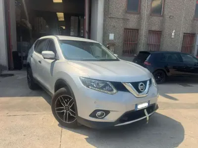 Usata Nissan X-Trail 360º 131 CV (96 kW) 2015 Argento SUV
