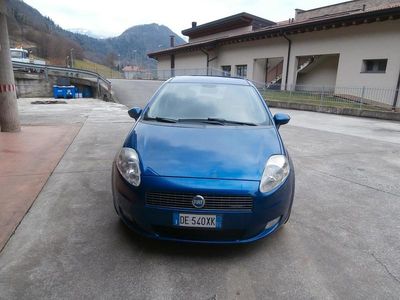 Usata Fiat Grande Punto 90 CV (66 kW) 2006 Blu Utilitaria