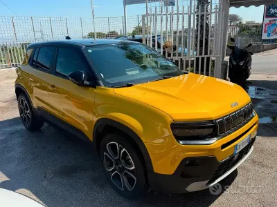 Usata Jeep Avenger Summit 101 CV (74 kW) 2023 Giallo SUV
