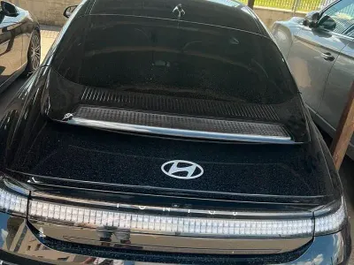 Usata Hyundai Ioniq 6 239 kW (325 CV) 2022 Nero Berlina