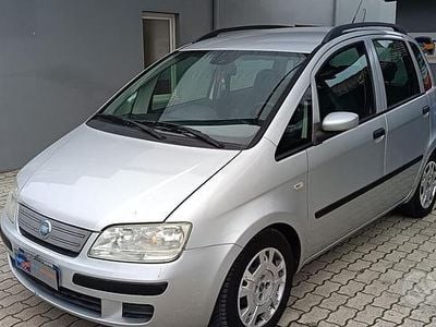 Usata Fiat Idea Emotion 95 CV (69 kW) 2008 Grigio Monovolume