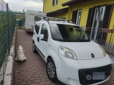 Usata Fiat Qubo Trekking 75 CV (55 kW) 2014 Bianco Monovolume