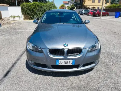 Usata BMW 330 231 CV (169 kW) 2006 Grigio Coupé