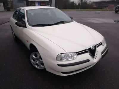 Usata Alfa Romeo 156 Distinctive 155 CV (114 kW) 2001 Beige Berlina
