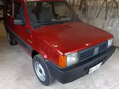 Usata Fiat Panda 4x4 45 CV (33 kW) 1995 Rosso Utilitaria