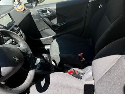 Usata Peugeot 208 2015 Grigio Utilitaria