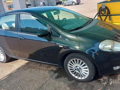 Usata Fiat Grande Punto 90 CV (66 kW) 2006 Nero Utilitaria