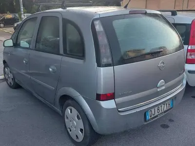 Usata Opel Meriva Enjoy 75 CV (55 kW) 2007 Grigio Monovolume