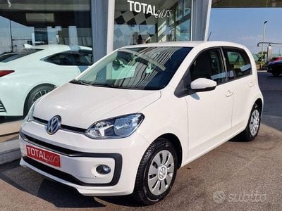 Usata VW up! move up! 75 CV (55 kW) 2017 Bianco pastello Utilitaria