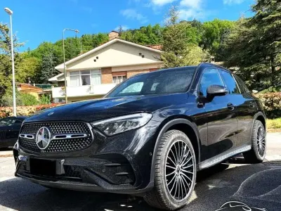 Usata Mercedes GLC300 AMG 269 CV (197 kW) 2023 Nero SUV