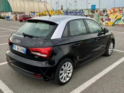 Usata Audi A1 116 CV (85 kW) 2016 Nero Utilitaria