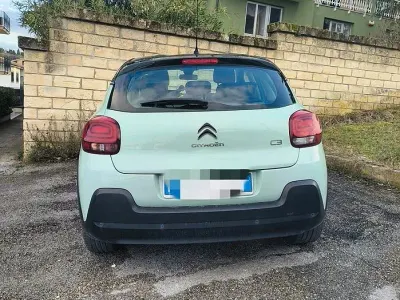 Begagnad Citroën C3 2019 Grön Halvkombi