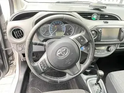 Usata Toyota Yaris Hybrid