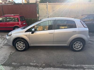 Usata Fiat Punto Easy 69 CV (50 kW) 2012 Argento Utilitaria