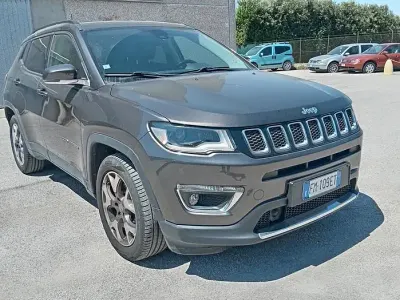 Usata Jeep Compass Limited 120 CV (88 kW) 2017 Grigio SUV