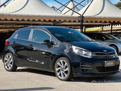 Usata Kia Rio 81 CV (59 kW) 2016 Nero Utilitaria