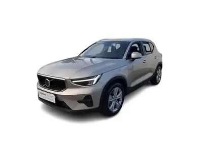 Usata Volvo XC40 Core 163 CV (119 kW) 2023 Argento SUV