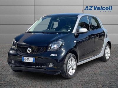 Begagnad Smart ForFour Passion 71 HK (52 kW) 2019 Svart Halvkombi