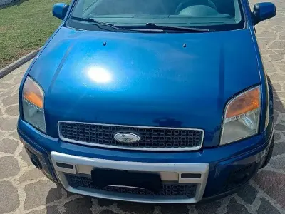 Usata Ford Fusion 68 CV (50 kW) 2008 Blu Utilitaria