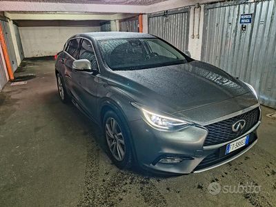 Usata Infiniti Q30 2016 Grigio Berlina