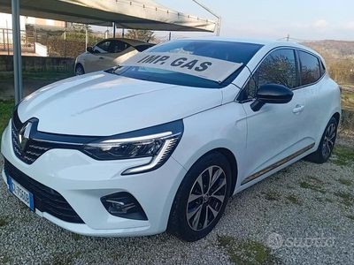 Usata Renault Clio V Techno 101 CV (74 kW) 2023 Bianco Berlina