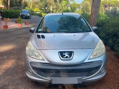 Usata Peugeot 206+ 60 CV (44 kW) 2011 Grigio Utilitaria