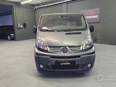 Usata Renault Master 125 CV (91 kW) 2011 Grigio Station wagon
