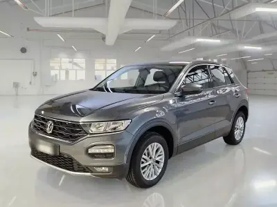 Usata VW T-Roc Business 115 CV (84 kW) 2020 SUV