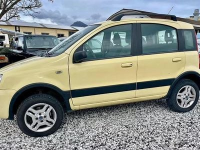 Occasion Fiat Panda 4x4 69 ch (50 kW) 2007 Jaune Citadine