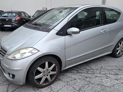 Usata Mercedes A150 Avantgarde 95 CV (69 kW) 2005 Grigio Coupé
