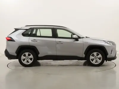 Usata Toyota RAV4 Hybrid Business Edition 222 CV (163 kW) 2021 Argentoargento SUV