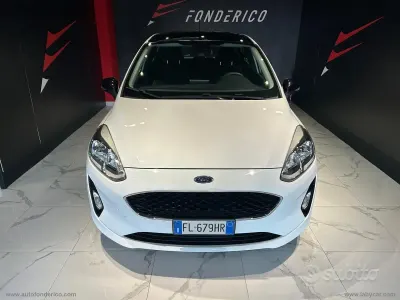 Usata Ford Fiesta 86 CV (63 kW) 2018 Bianco Utilitaria