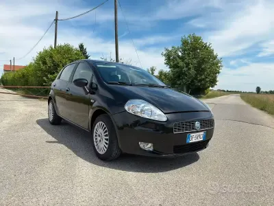 Usata Fiat Punto 77 CV (56 kW) 2006 Utilitaria