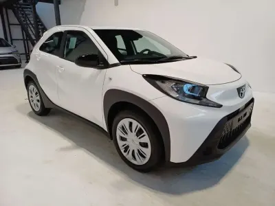 Nuova Toyota Aygo X Active 72 CV (52 kW) 2025 Bianco SUV