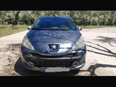 Usata Peugeot 207 CC 109 CV (80 kW) 2008 Grigio Cabrio