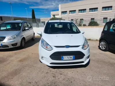Usado Ford B-MAX Titanium 75 CV (55 kW) 2014 Blanco Monovolumen