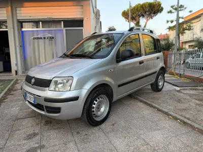 Usata Fiat Panda Dynamic 69 CV (50 kW) 2011 Argento Utilitaria